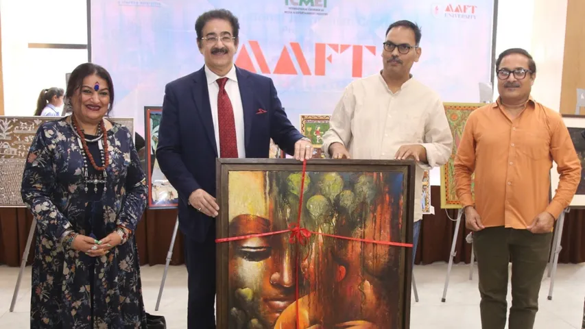 Women's Day Exhibition Art is to carve the emotions of the heart on the canvas - Kanchan Mehra