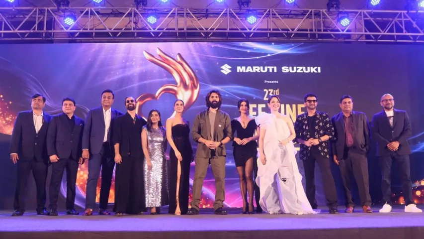 Kartik Aaryan Unveils FANtertainment Theme at Zee Cine Awards 2025!