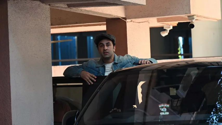 Ranbir Kapoor Spotted outside SLB Office 'Love & War' Gears Up!