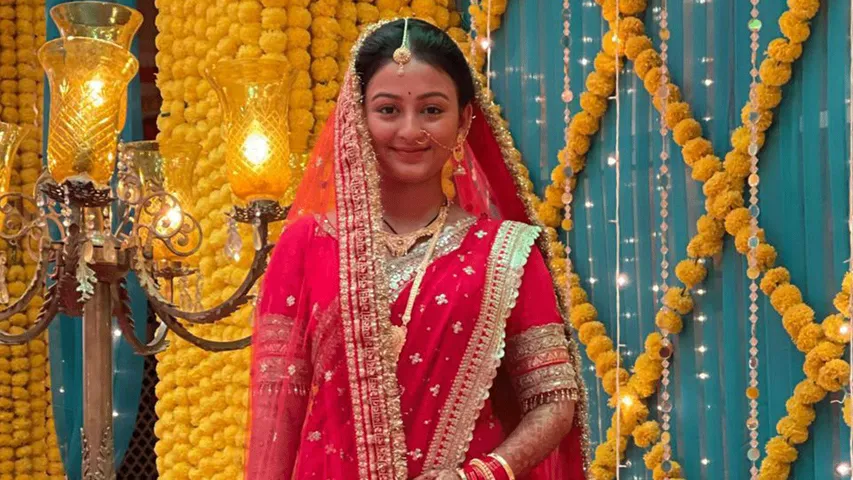 Shruti Bhist Shops in Mathura for COLORS’ ‘Mishri’ Wedding