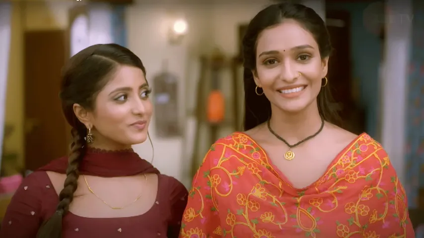 Aishwarya Khare & Ulka Gupta Bond During 'Main Hoon Saath Tere' Shoot