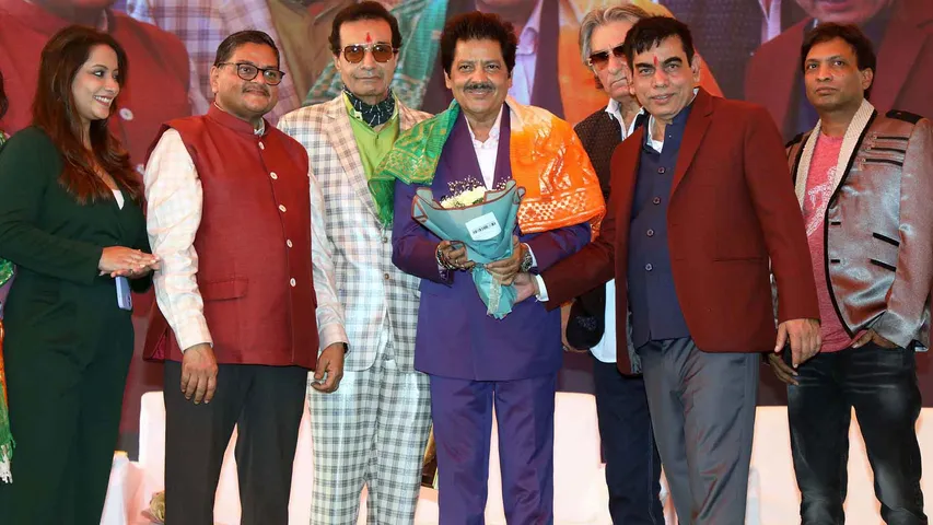 Nidhi Uttam,Sanjay Prakash ,Dheeraj Kumar,Udit Narayan,ali khan,Dr dharmendra kumar & sunil pal (2).jpg