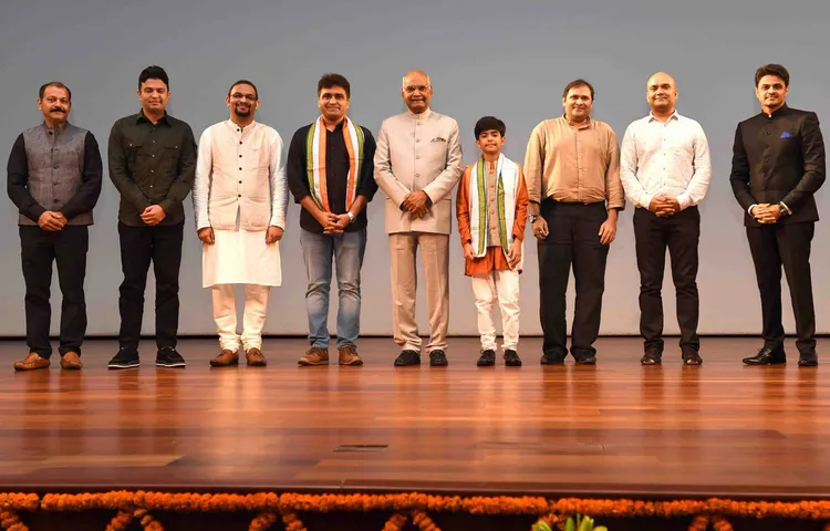 President of India gives thumbs up to ‘Chalo Jeete Hain’
