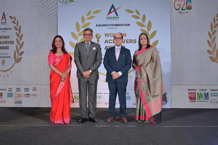 L-R Dr. Rennie Joy Founder & Director Aalekh Foundation, Justice R M Lodha, Justice (Retd) AK Sikri, Ms Sushma Singhvi Founder Gunjan Foundation