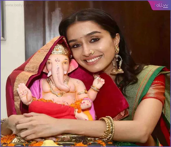 Shraddha Kapoor do Puja