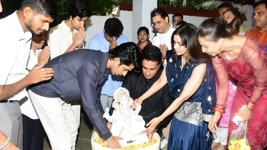 Sonu Sood's Ganesh Chaturthi Ends with Eco-Friendly Visarjan at Home
