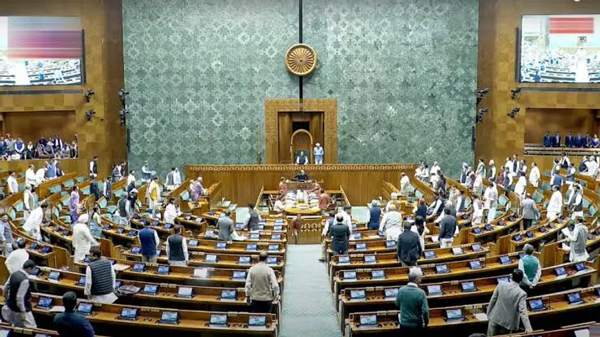 The government and the opposition parties reached a consensus to end the deadlock in the ongoing winter session of Parliament, ensuring smooth functioning of the Lok Sabha and the Rajya Sabha.