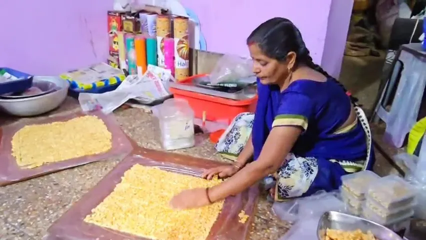 Bharuch family keeps the tradition of Chiki alive, earns livelihood during uttarayan festival
