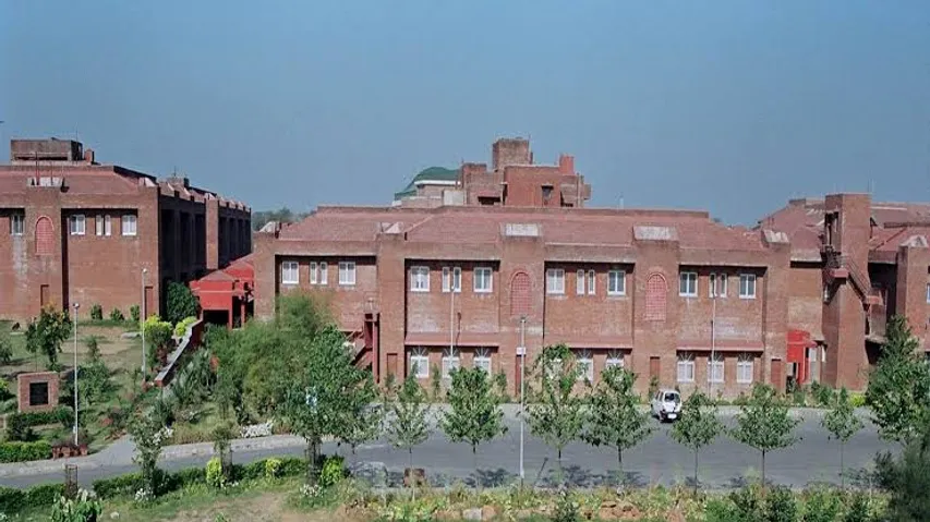 IGNOU, SBI to conduct campus placement drive