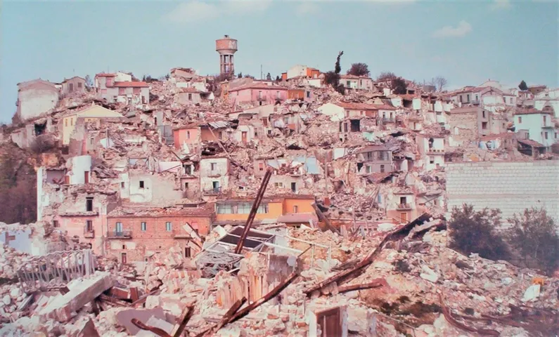 Italian town hit by strongest earthquake in 40 years