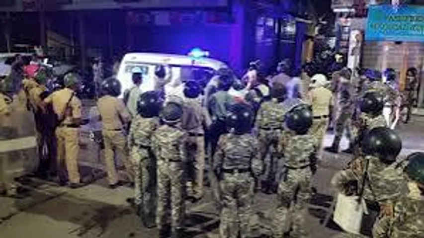 Nagpur violence updates: 51 booked, curfew continues as Aurangzeb tomb dispute rages