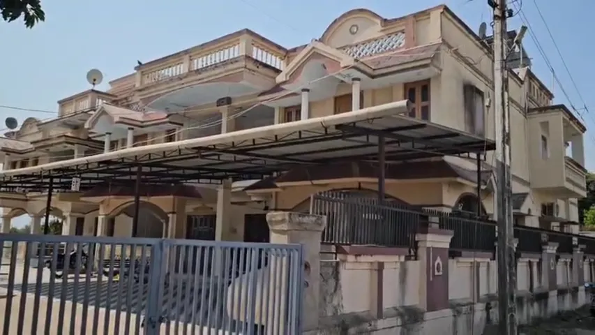 SEBI Raids Gujarat IPS Officer Ravindra Patel’s residence in Sabarkantha