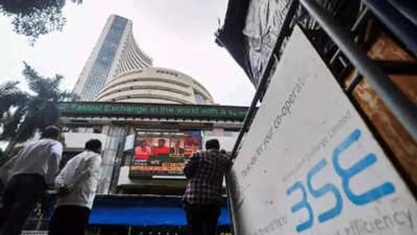 Stock Market: Sensex slides 600 pts amid volatility; RIL, HUL fall 2% 