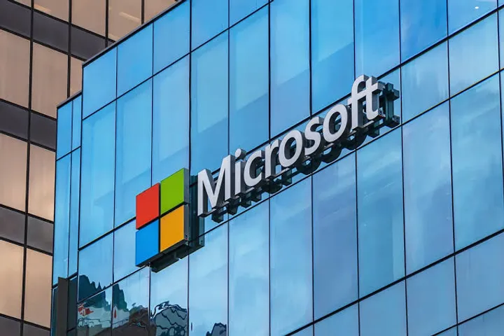 Microsoft's massive global outage: Bank services across the world halt