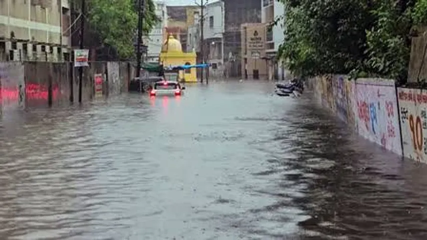 Heavy rains in Gujarat; over 600 people shifted to safe places 