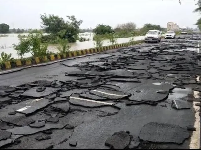 Gujarat govt approved 100 crore for road repairs post monsoon