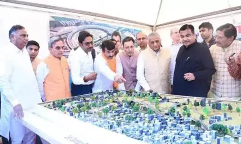 Travel Delhi to Dehradun in 2.5 hours, Nitin Gadkari reviews progress of new 212 km long Greenfield Expressway