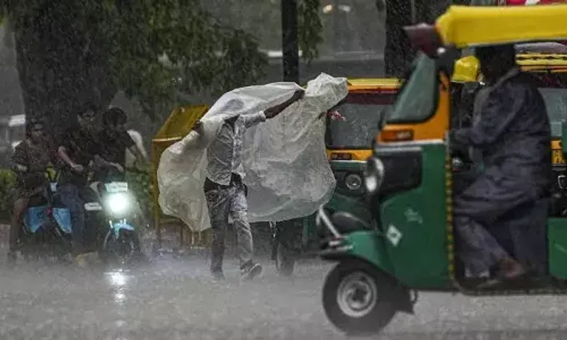 IMD warns of heavy rain in East-central and parts of Northwest India during next five days