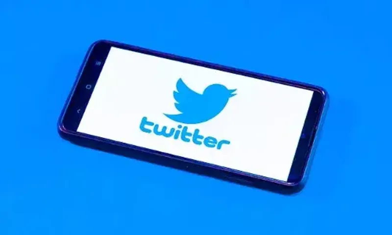 Twitter to paywall API from February 9, stokes concern among popular bots