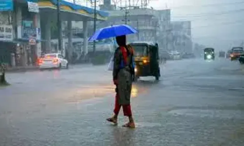 Kerala: Heavy rains prompt warnings and travel bans in Thiruvananthapuram and other districts