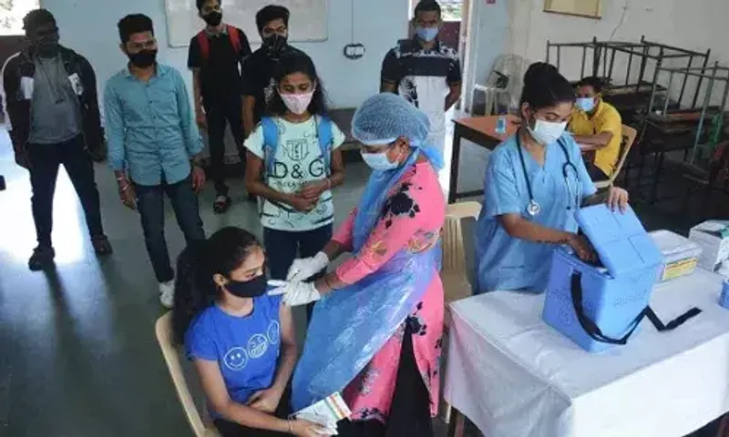 India logs highest single day rise of Omicron cases, tally climbs to 578