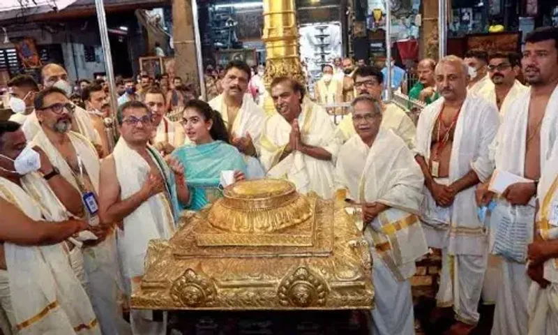 Mukesh Ambani on Saturday visited Lord Krishna at Guruvayur Shri Krishna Temple