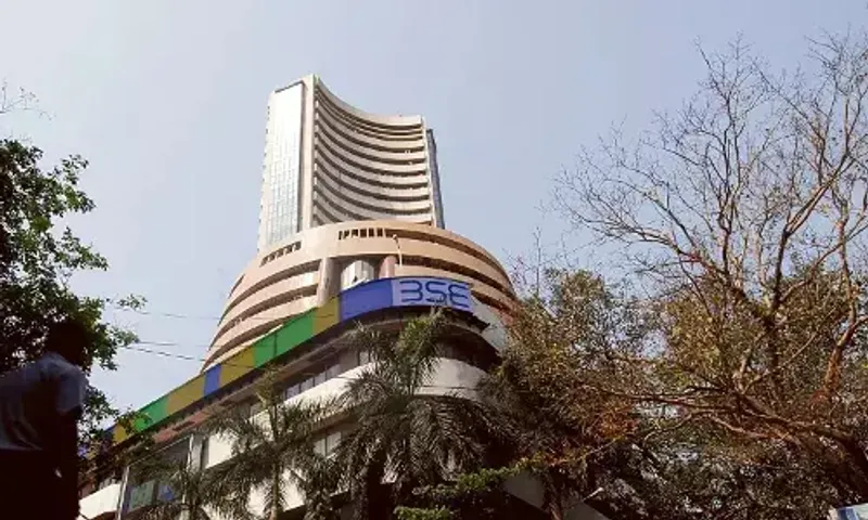 Sensex plunges 678 points, Nifty 50 closes below 17,700