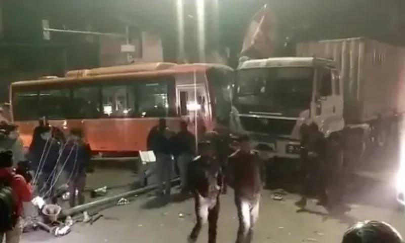 Kanpur: At least six dead, several injured as electric bus mows down bystanders, destroys vehicles