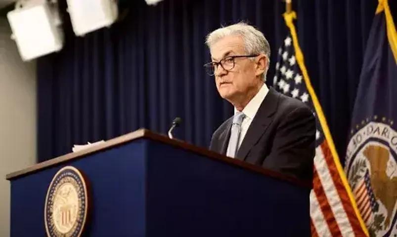 US Federal Reserve raises interest rates amid banking crisis