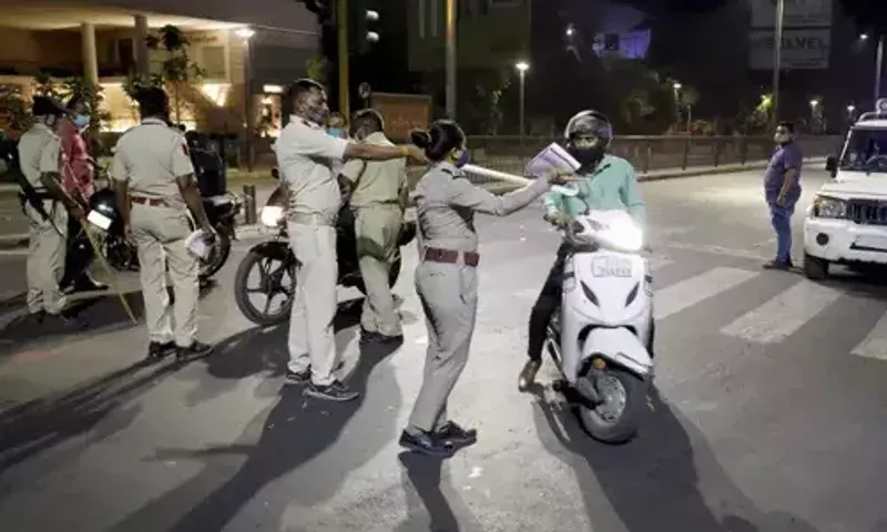 Gujarat tightens curbs as COVID-19 cases continue to rise