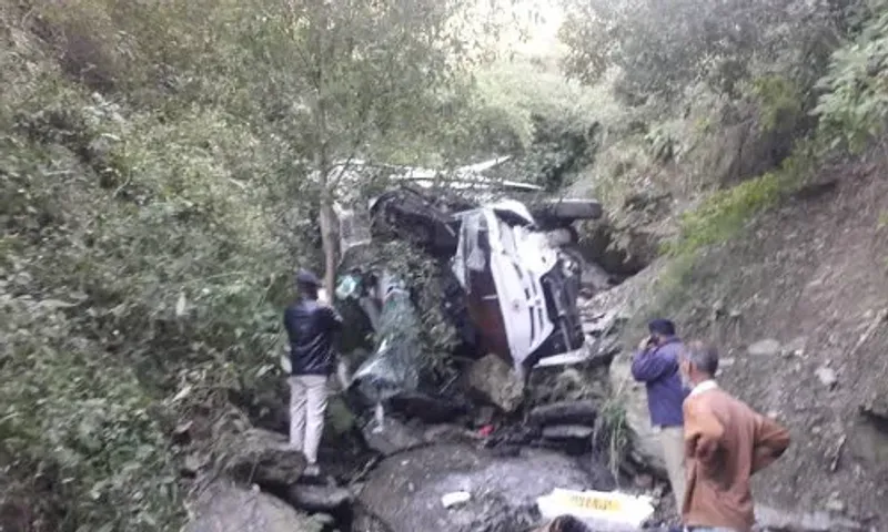 At least 16 killed as bus falls into gorge in Himachal