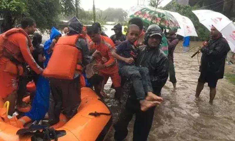 Heavy rains continue in Gujarat causing flood-like situation, over 33K people evacuated