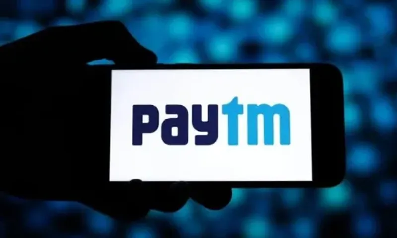 Paytm share price rises 3% to hit a 52-week high