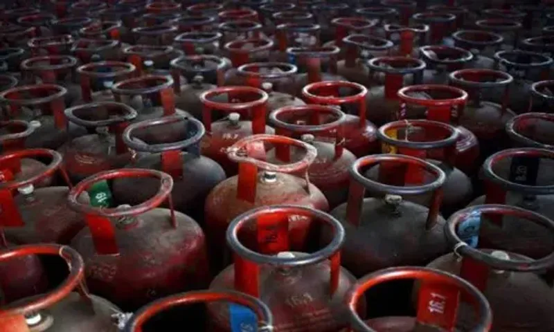 LPG gas cylinder price hike: Cooking gas becomes costlier from today