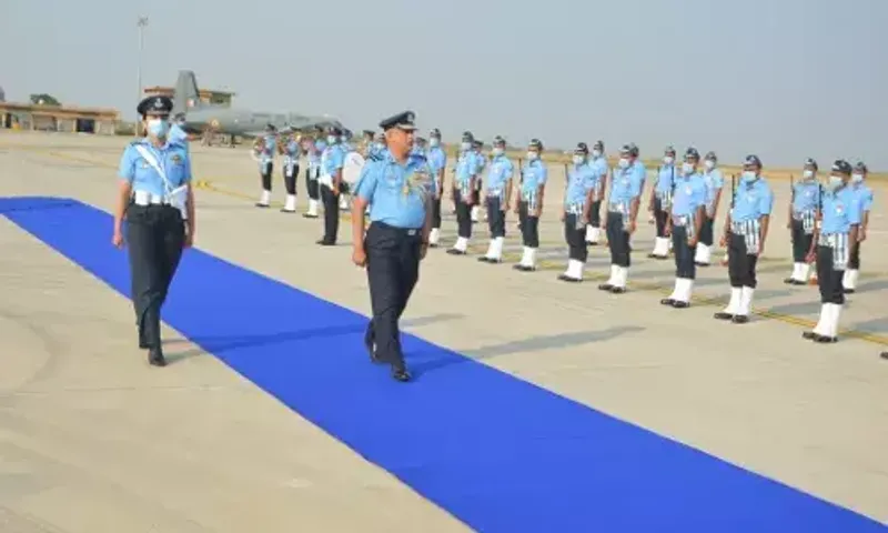 Air Marshal Vikram Singh, Air Officer Commanding-in-Chief, South Western Air Command visited Air Force Station Naliya