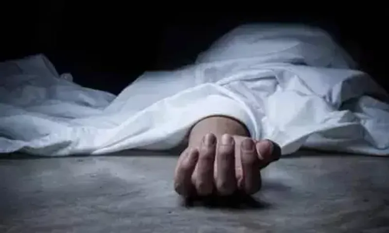 Woman's disrobed body found near Gujarat's Visnagar village