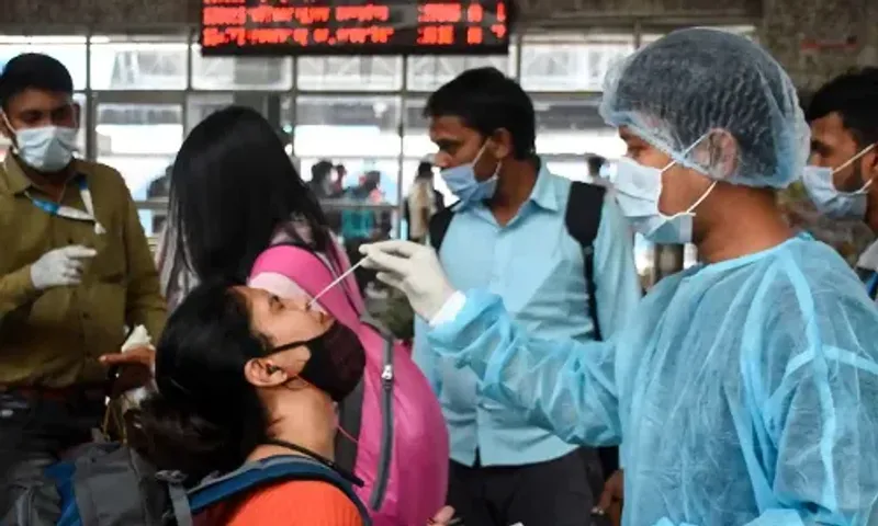 India records 13,166 new COVID-19 infections, 302 fatalities in 24 hours