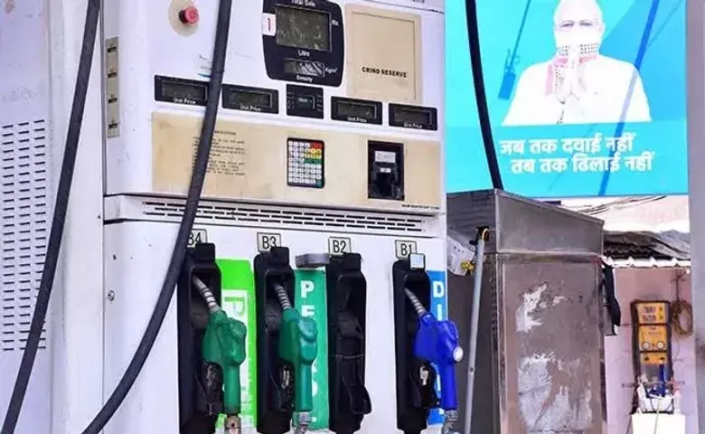 Petrol gets cheaper by Rs 9.5 per litre and diesel by Rs 7 as Centre cuts excise duty