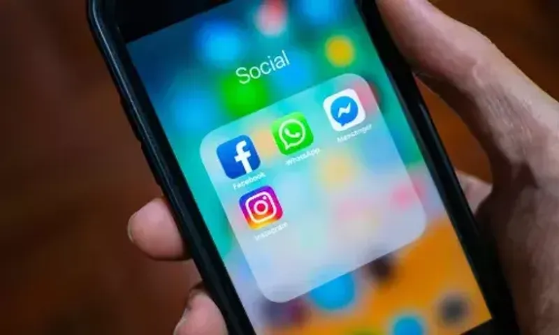 Why Facebook, WhatsApp and Instagram suffered 6-hour long global outage? Know what experts says