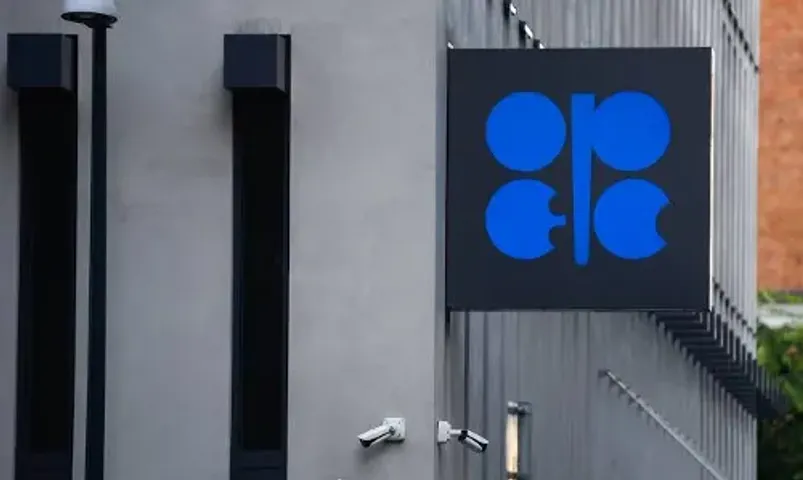 OPEC members announce cut in oil production exceeding one million barrels per day from next month