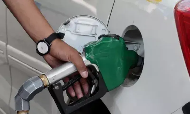 Delhi government issues draft policy to make PUC certificate mandatory at fuel pumps