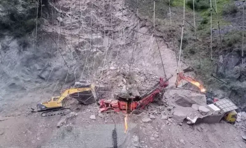 Several trapped as under-construction tunnel on Jammu-Srinagar highway collapses