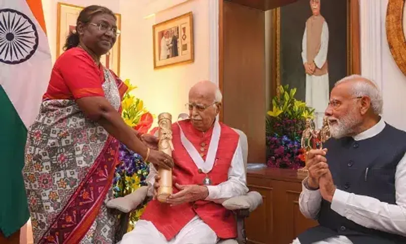 President Murmu confers Bharat Ratna on veteran BJP leader L.K. Advani