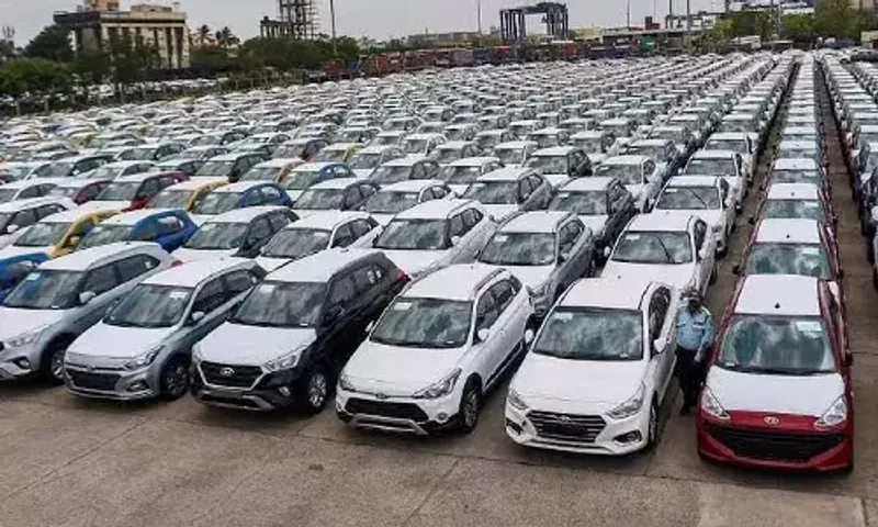 Carmakers record best-ever November sales; Maruti Suzuki, Hyundai, Tata Motors top charts