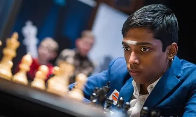 FIDE World Cup : Indian Grandmaster Rameshbabu Praggnanandhaa and World No. 1 Magnus Carlsen ended in a draw after 35 moves, in Baku