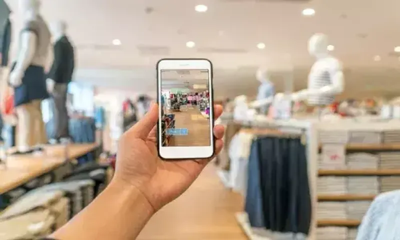 Social media amplifies AR's influence on beauty and fashion purchases in India: Study