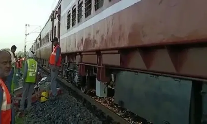 Two injured as train compartment derails after collision with goods train in Maharashtra