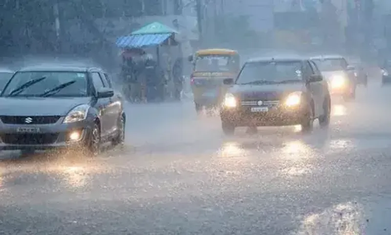 IMD predicts extremely heavy rainfall over South Peninsular India during next three days