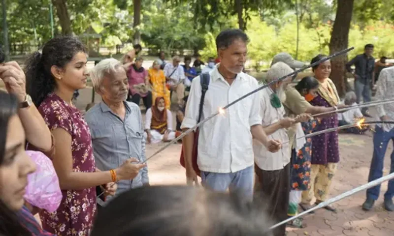 Hoonf Charitable trust and Nishita Rajput celebrate diwali with blind and old age people