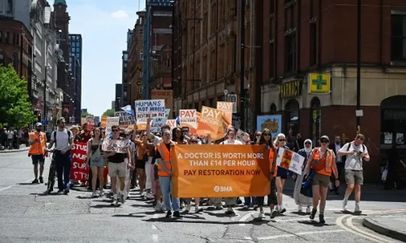 Senior doctors back strike action in England